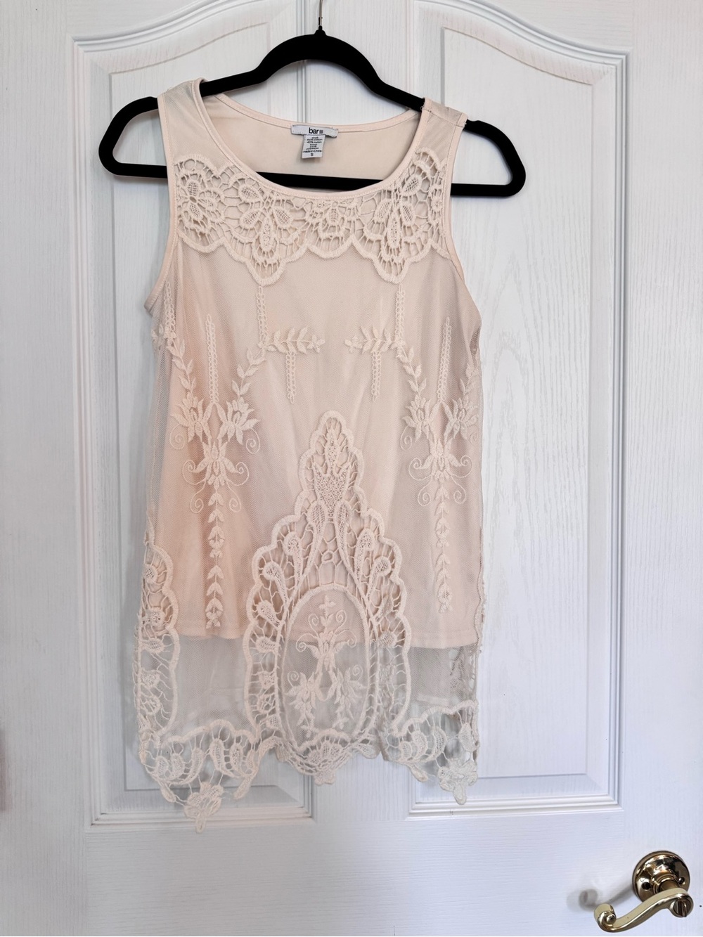 Bar III Ivory Lace Overlay Tank Size Small